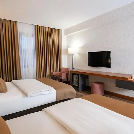 Hilas Thermal & Aqua Otel 4*